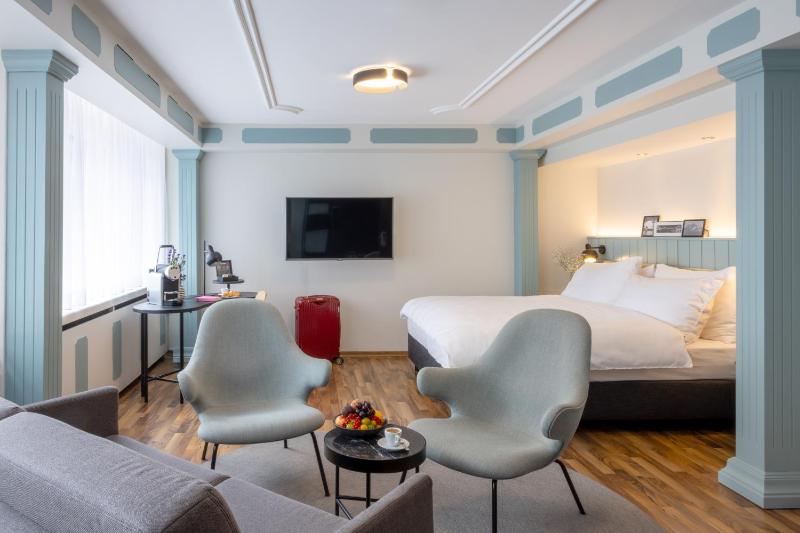 Junior Suite image 1