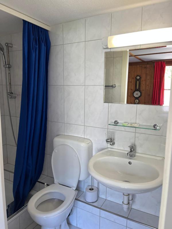 Basic Triple Room image 4