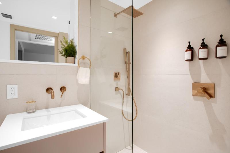 Vonder Miami Beach - Unit 15 - image 4