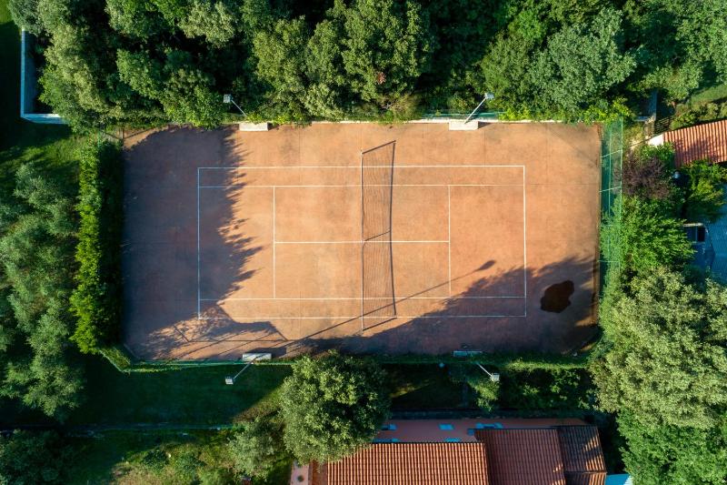 Guesthouse ''Barboska'' - big outdoor swimming pool & private tennis court - image 37