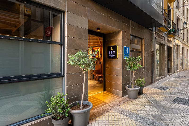 Room Mate Leo Granada - image 6