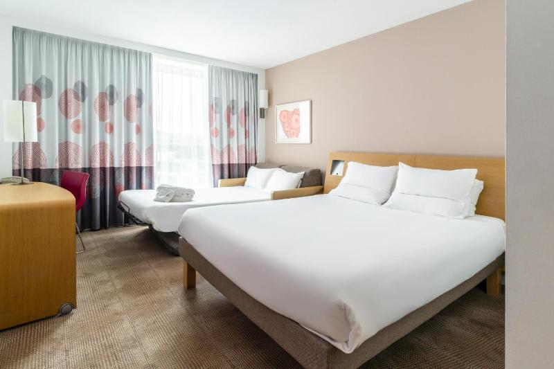 Superior Queen Room with Sofa Bed image 2