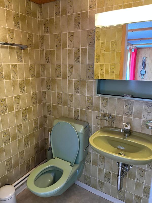 Family Room with Shower image 4