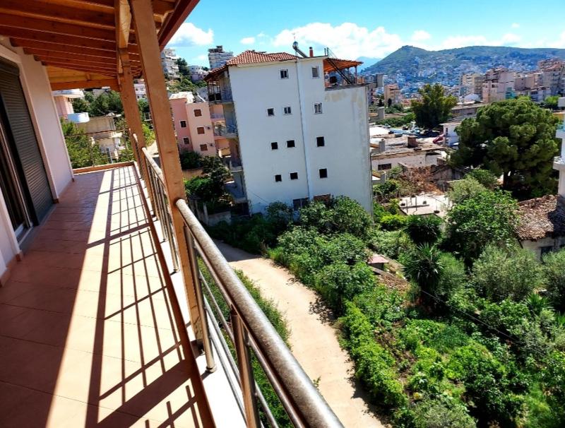 Big house in Saranda - image 14