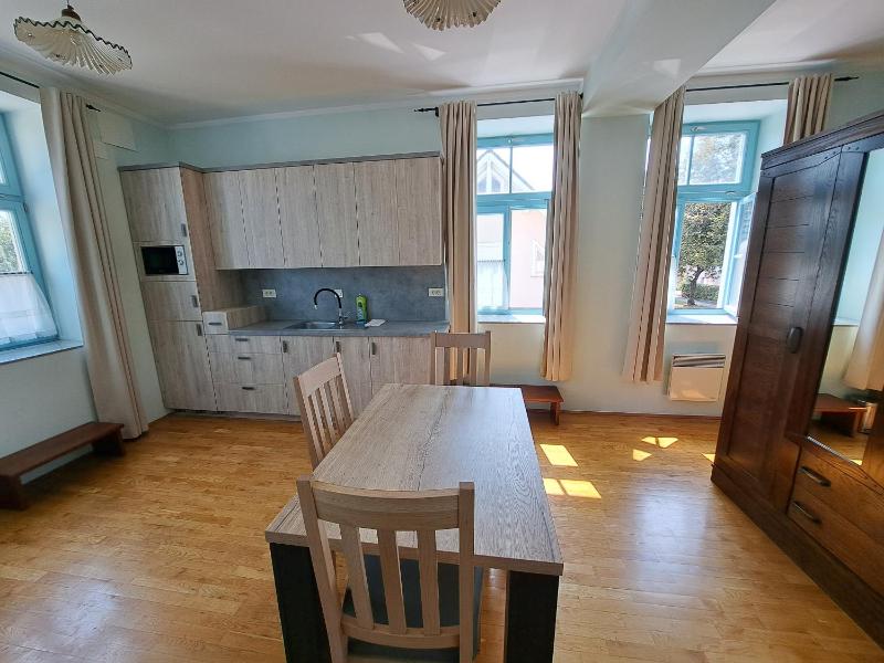 Studio Apartment image 1