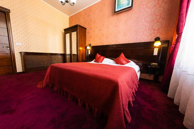 Executive Double or Twin Room image 1