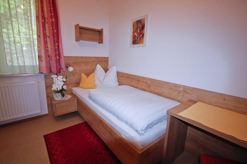 Single Room image 1