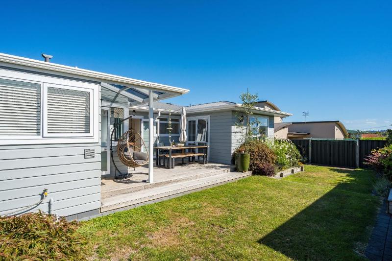 Sunshine Cottage - image 9