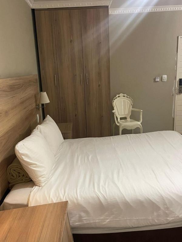 Signature Hotel - image 8