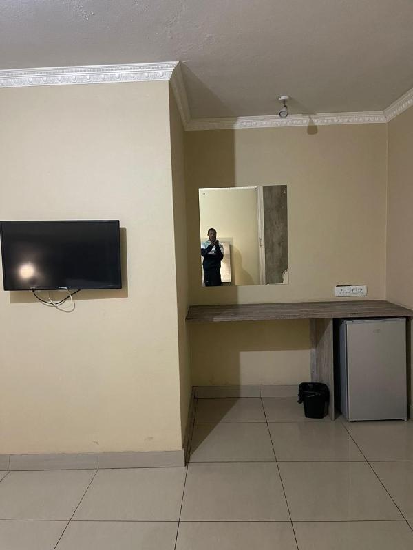 Signature Hotel - image 12