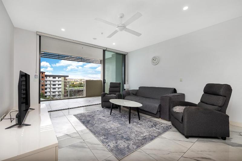 Spacious 2 bedroom Apartment in Woolloongabba - image 16