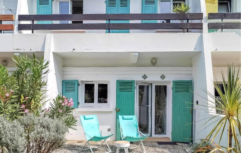1 Bedroom Nice Apartment In Saint Jean De Monts - image 1