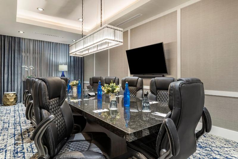 EVEN Hotel Austin Uptown near the Domain By IHG - image 5