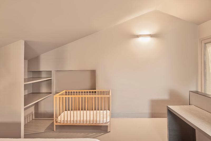 Apartment with Terrace image 4