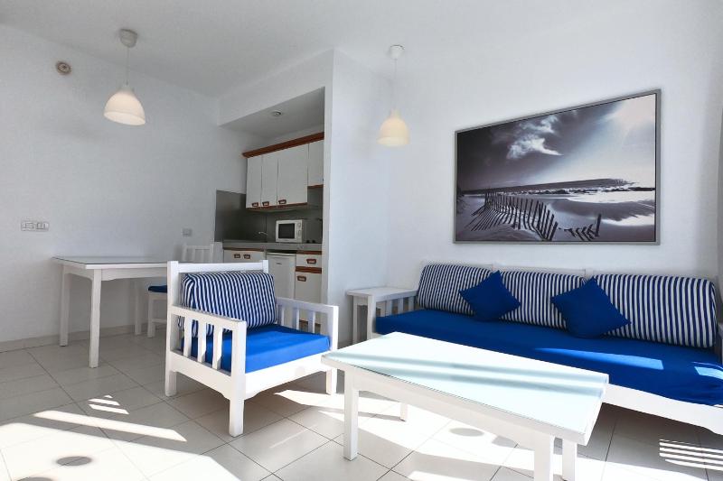 1-Bedroom Apartment image 1