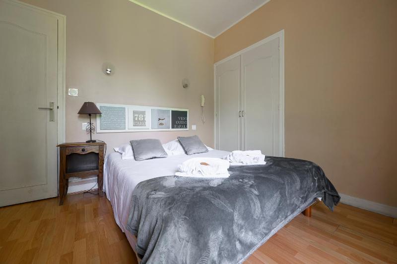 Double Room image 2