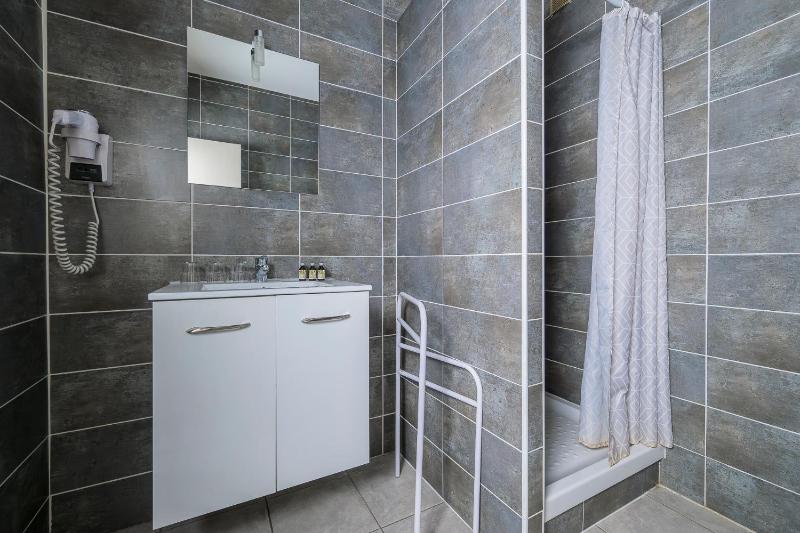 Triple Room image 3