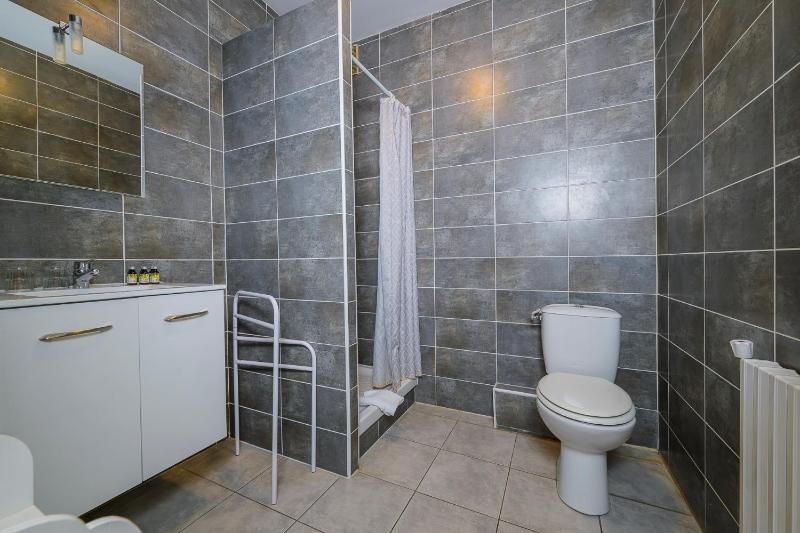 Triple Room image 2
