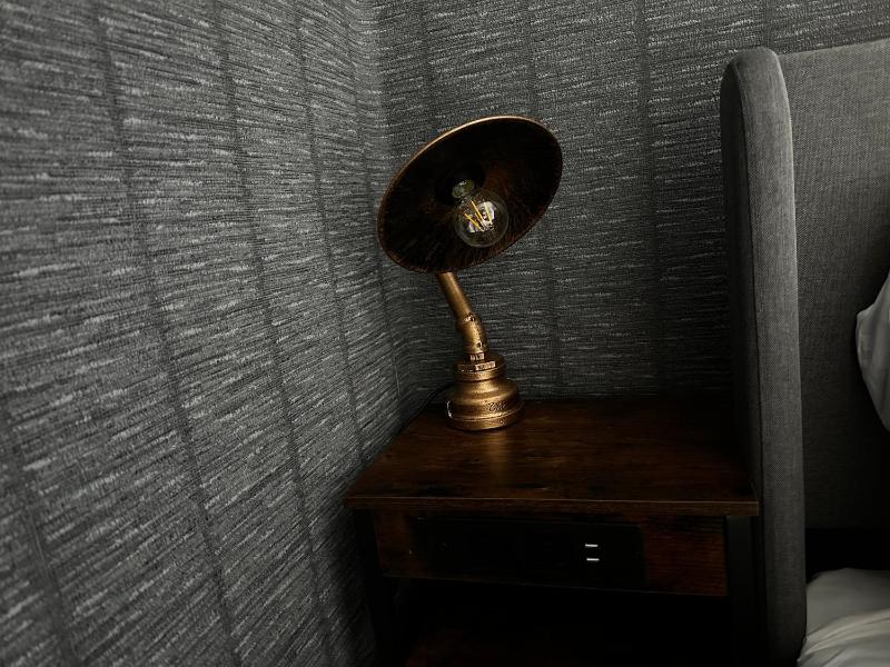 Single Room image 4