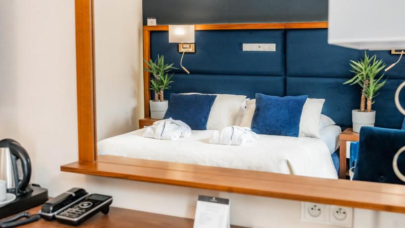 Double Room - Disability Access image 3