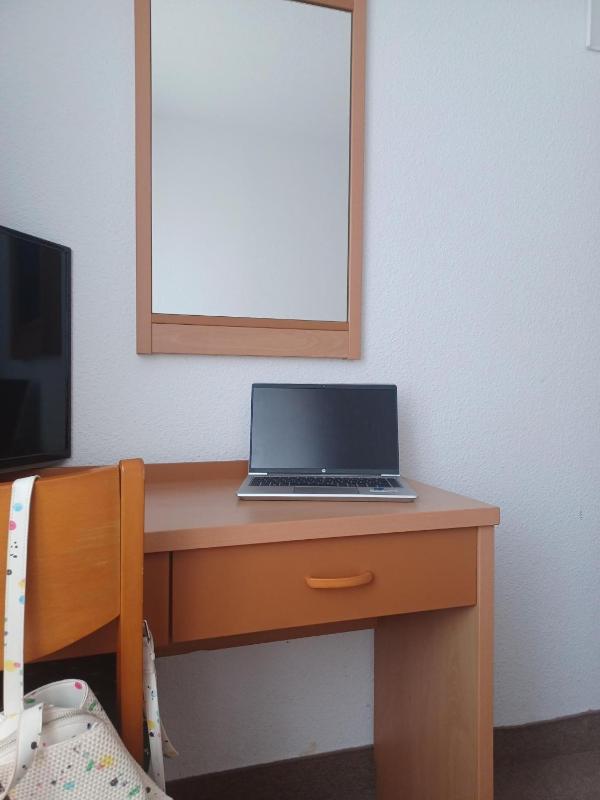 Single Room image 2