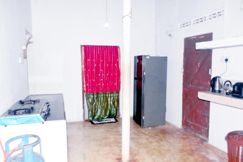 Nimal's white house - image 37