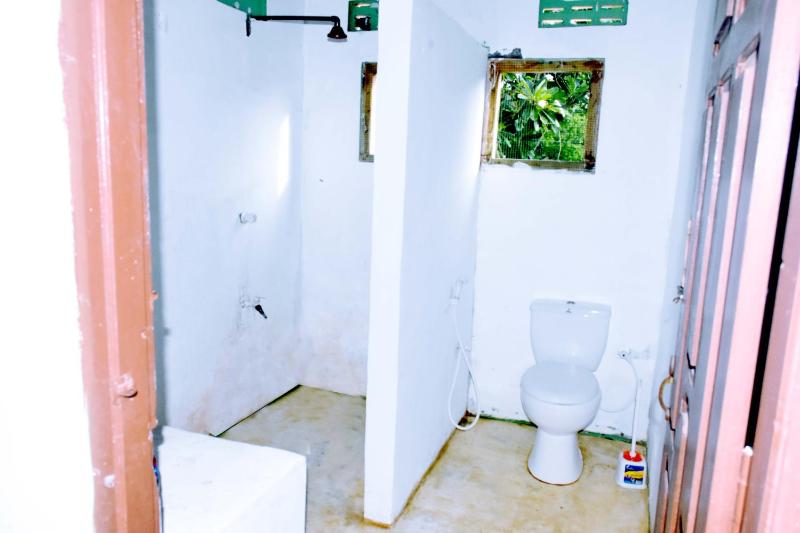 Nimal's white house - image 13
