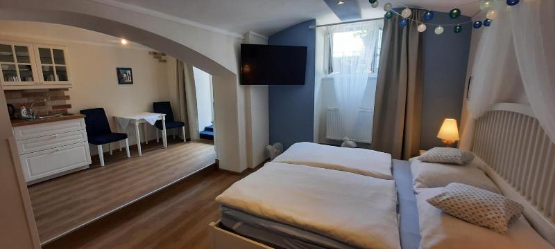 Hotel Excellent - image 15