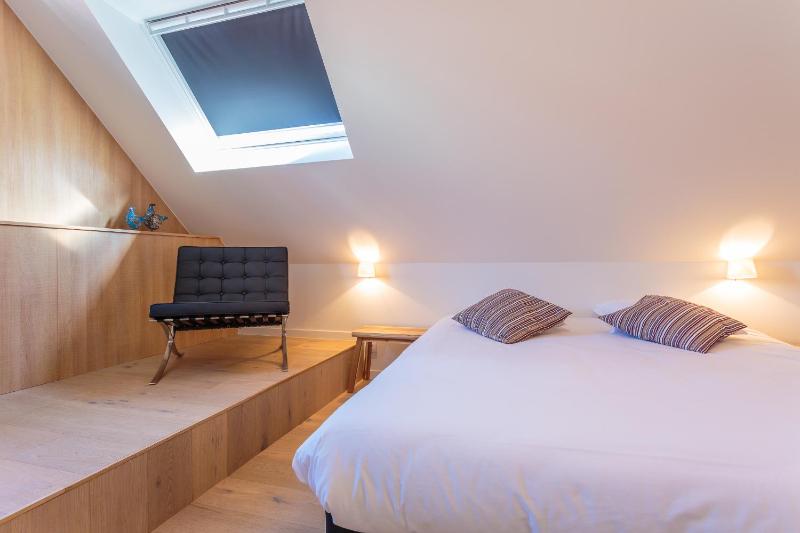 Deluxe Double Room image 2