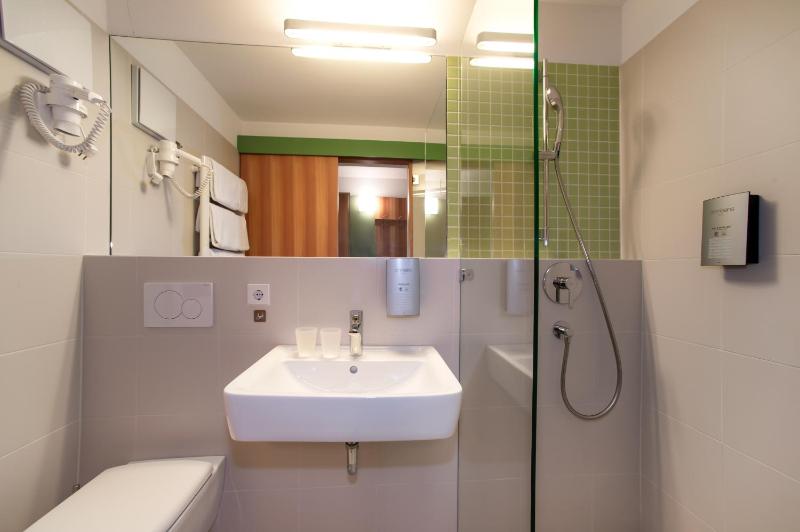Economy Single Room image 2