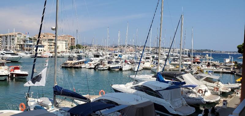 Vue sur Port Frejus pour ce T2-3 Cap Hermes 6 cou - image 8