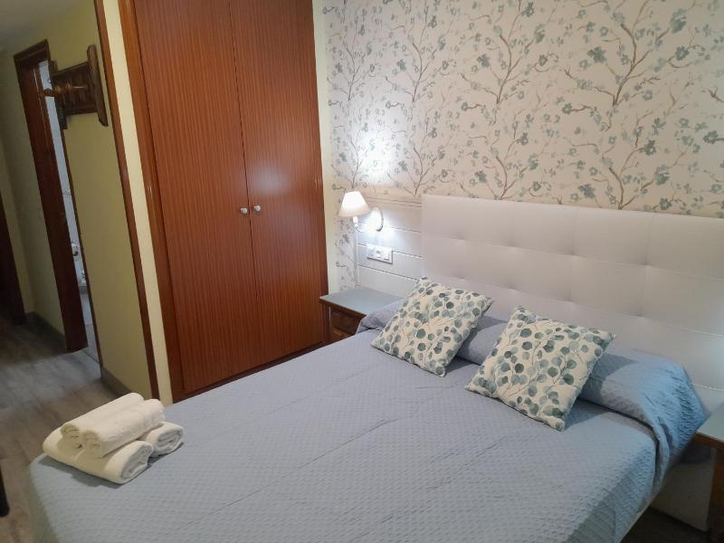 Double Room image 4