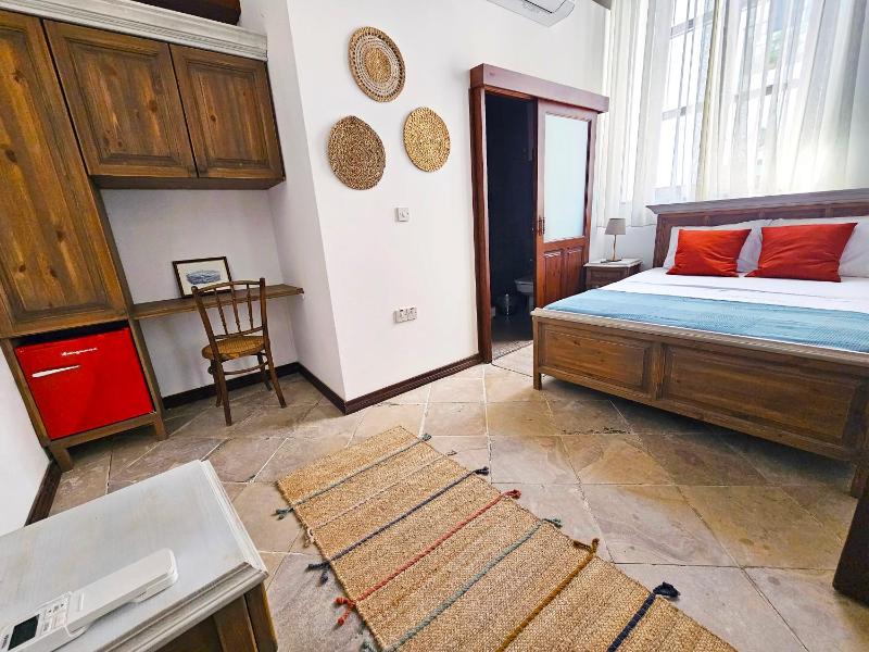 Flor Guest House - image 14