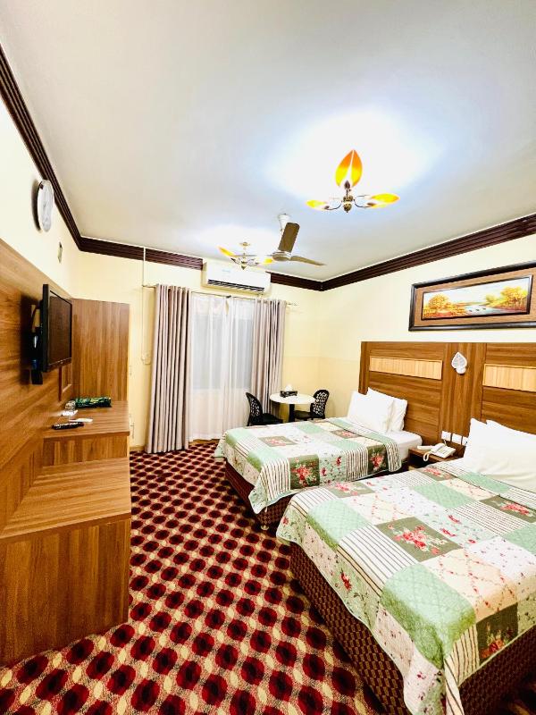 Deluxe Double Room image 4