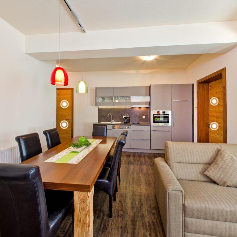 Deluxe Two-Bedroom Apartment with Terrace image 4