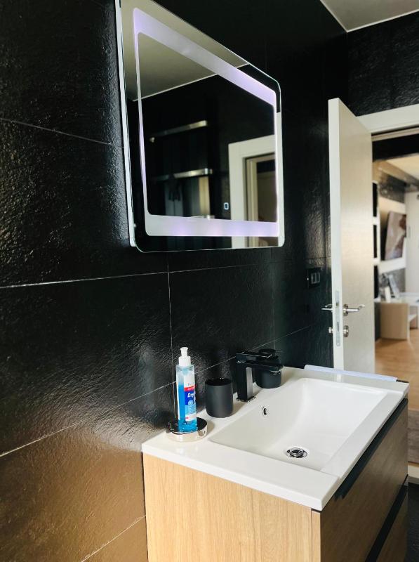 Apartment Black Diamond - Vracar Belgrade - image 13
