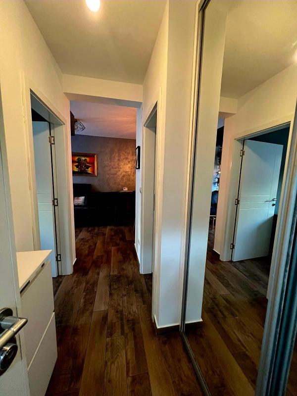 LUX Apartment A&M Netflix - image 16