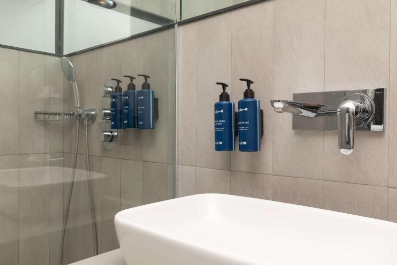 Superior Room - High Floor image 4