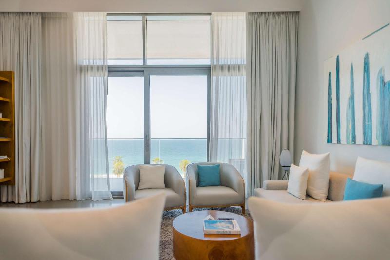 Two-Bedroom Ultra Suite with Hot-tub image 4