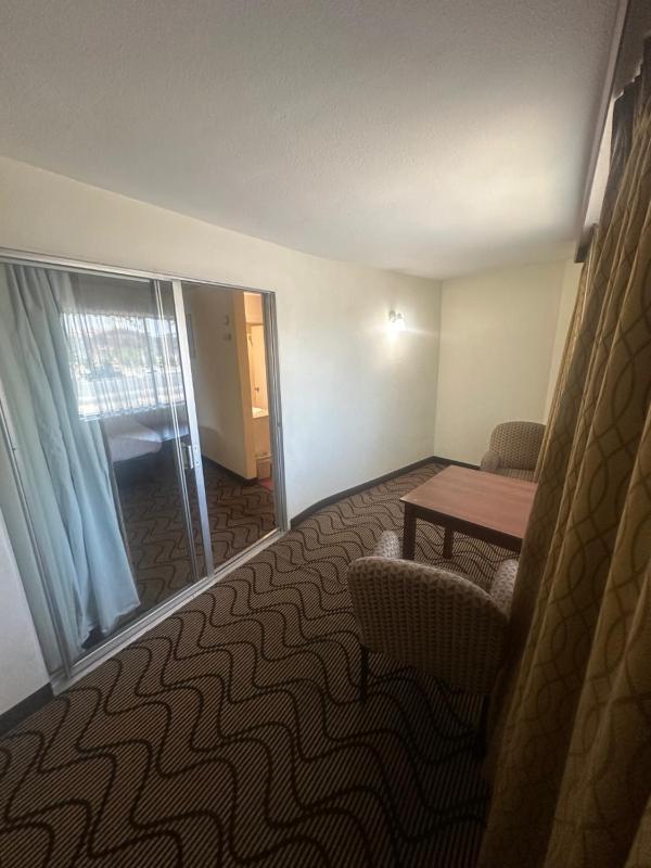 Suite with Three Queen beds image 3