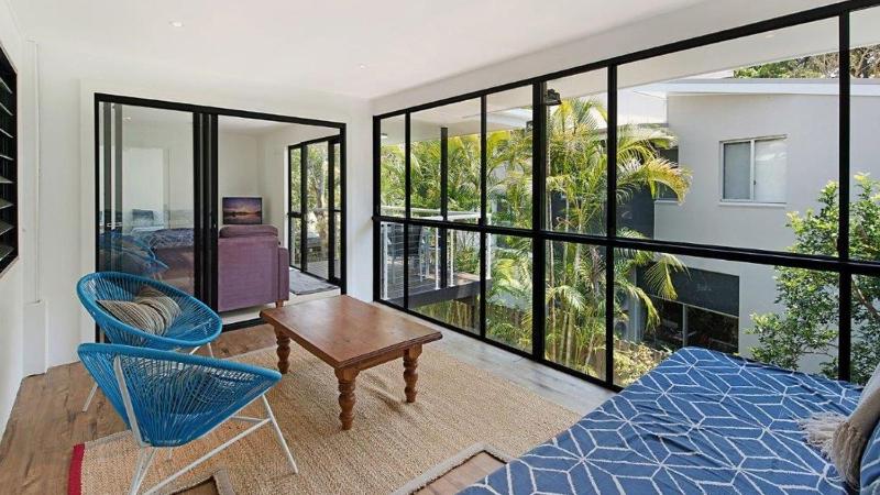 Campbell Street 2 4 Moffat Beach - image 4