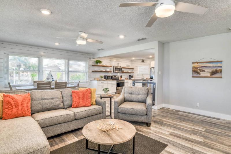 Barefoot Hideaway I - image 19