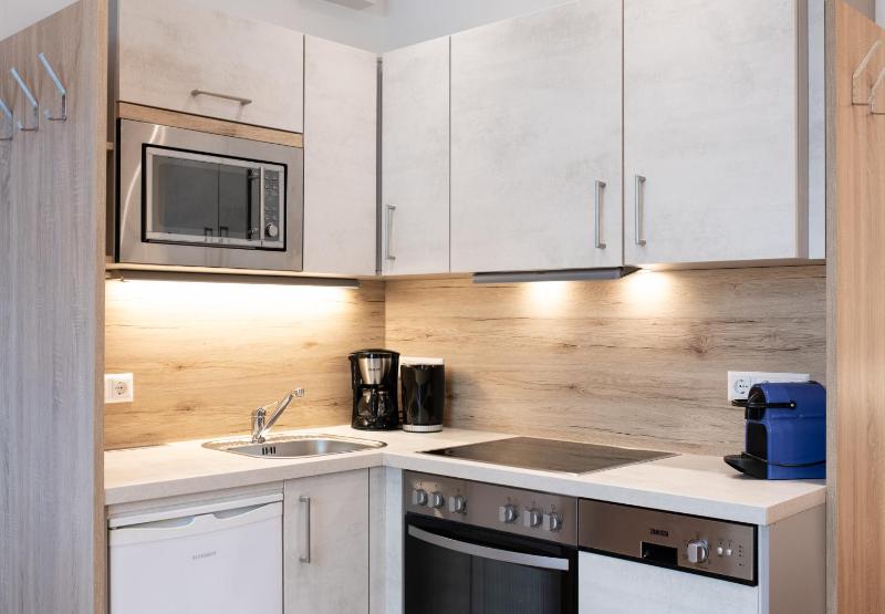 Apartment with Balcony or Terrace (4-6) image 1