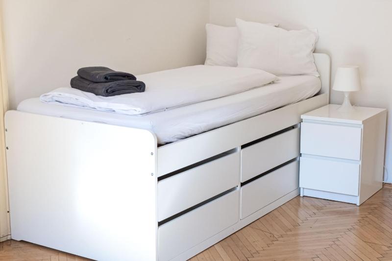 Petrin Park Apartments - 10 min walk to Charles Bridge - image 13