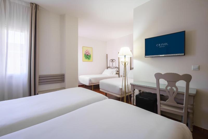 Quadruple Room image 1