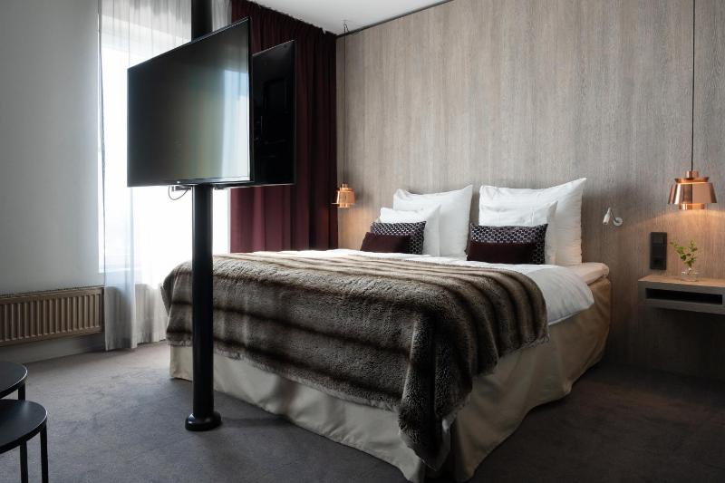 Junior Suite with View image 1