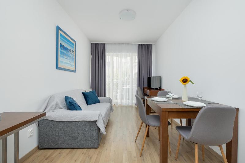 Atrium Apartment Spa & Gym 150m to the Beach Sarbinowo by Noclegi Renters - image 4