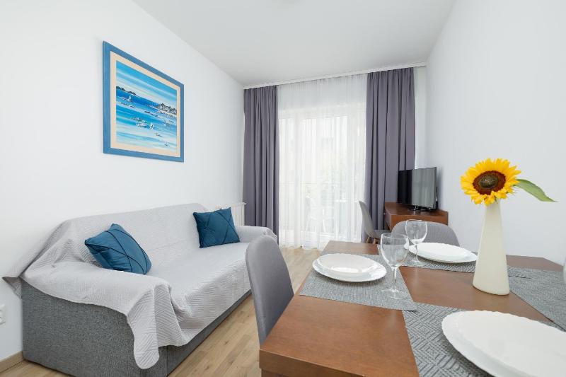 Atrium Apartment Spa & Gym 150m to the Beach Sarbinowo by Noclegi Renters - image 2