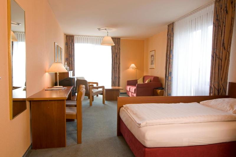 Studio Apartment (1 Adult) image 4