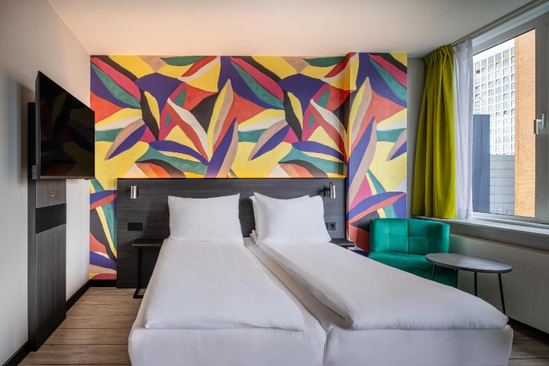 Superior Double or Twin Room image 1